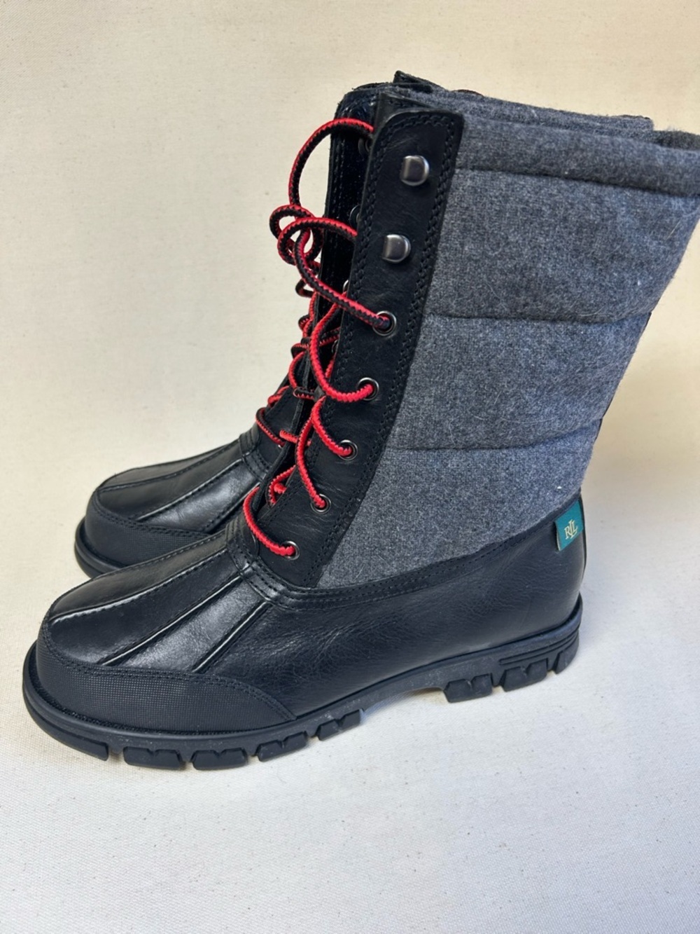 Lauren Ralph Lauren Quinlyn Leather Lace-Up Quilted Winter Boots - Picture 5 of 8